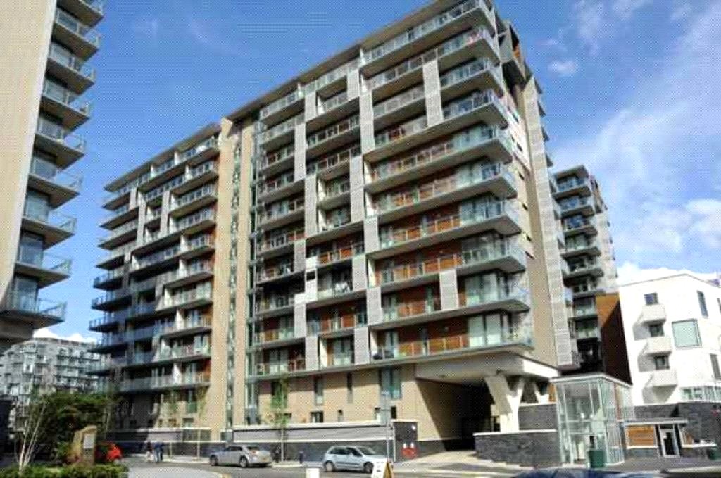 RCS240031 – Two Bedroom Apartment – Furnished – Allocated Parking Space – Students Welcome – Zero Deposit Option Available – Remote Tenancy Application Available