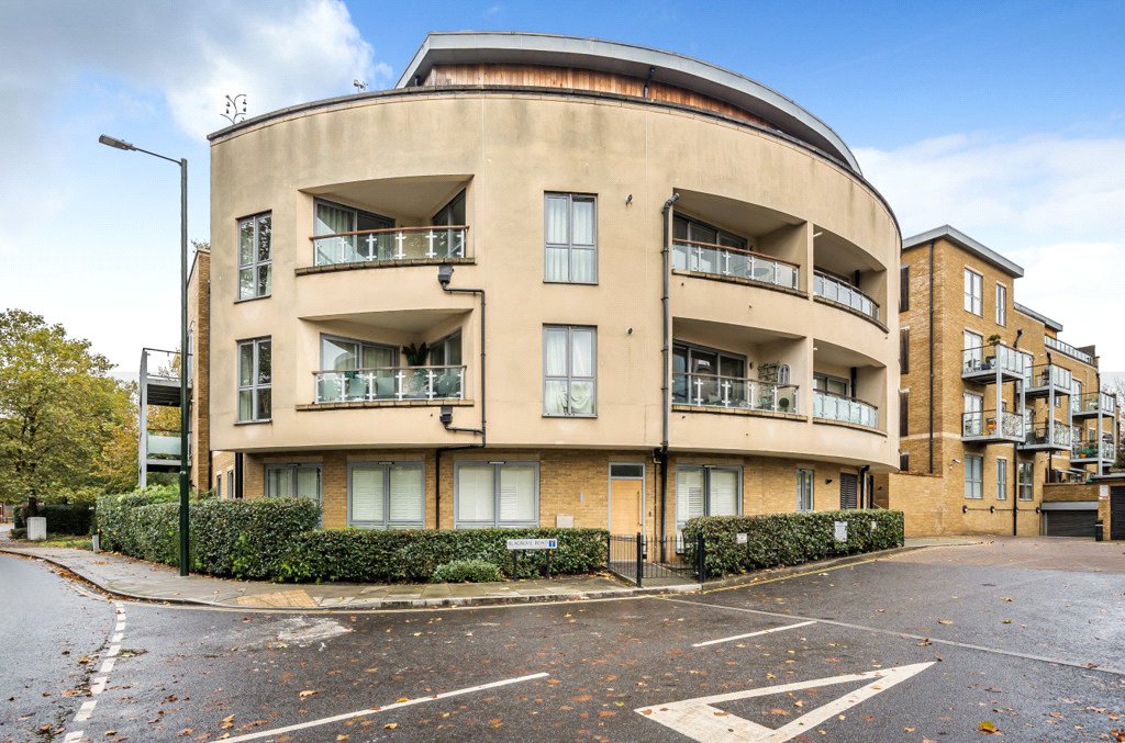 RCS250011 – Fantastic One Bedroom Apartment – Residents Parking – Modern & Stylish